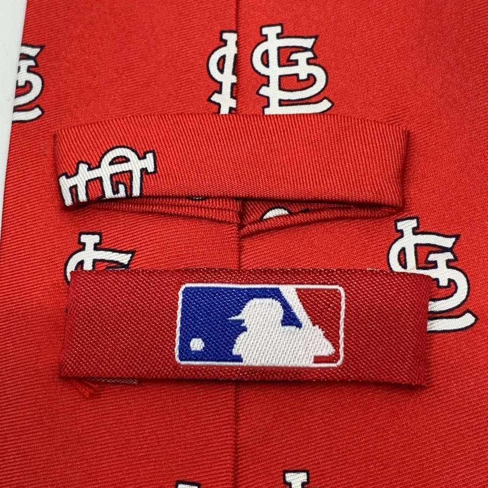 St. Louis Cardinals MLB Major League Baseball Men's Red Silk Necktie Logo‎
